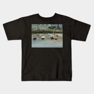 'The Prettiest Village in England' Kids T-Shirt